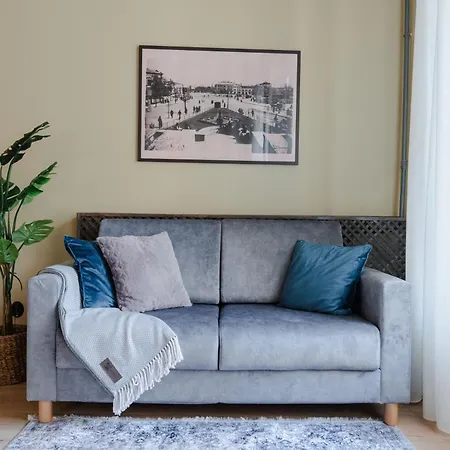 Historic Old Town With Private Entrance Apartament Tallin